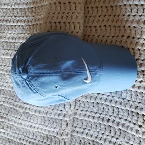 Nike golf ball cap